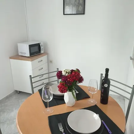 Lenka -split ,great Location Appartement *