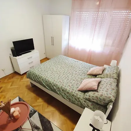 Appartement Lenka -split ,great Location *