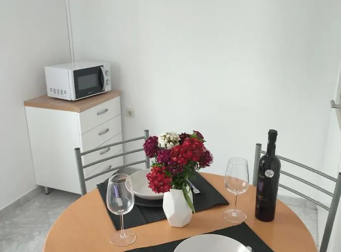 Lenka -split ,great Location Daire *